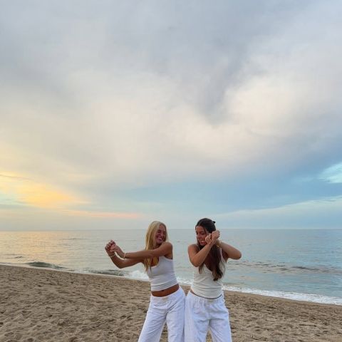 everything is better in twos. two bedrooms, two baths, and exclusive access to Lake Ave

👉limited spaces remain
📲click the link in our bio to start an app