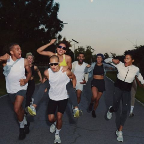 Lacing up for Friday miles in Knoxville! 🏃💨
We’re partnering with @celsiusofficial to fuel this week’s Ever Run Club! Come crush some miles with the crew, grab ice-cold cans of essential energy, and kick off the weekend right.
⚡ When: This Friday
⚡ Where: Ever Knoxville
⚡ Pace: All paces & levels welcome!
🔗 Link in bio to RSVP and sign up!🔥 
#celciuspartner #collegegameday #everknoxville #runclub #utk